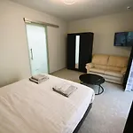 Cesar Palace *